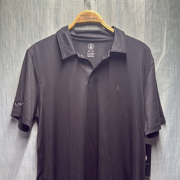 🇺🇸 Volcom Black Men's Polo Shirt NWT size medium - Picture 3 of 10